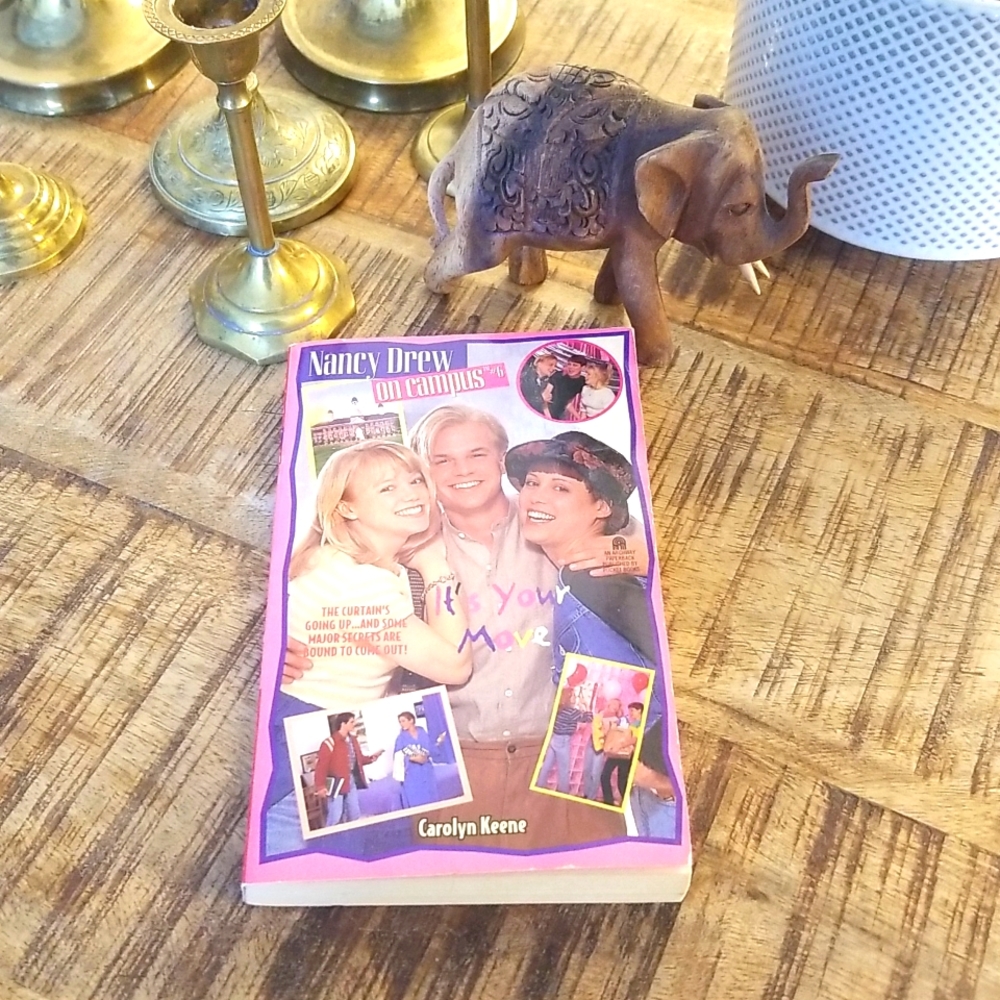 📚 3/$9 📚VTG Nancy Drew On Campus #6 It's Your Move Paperback Book